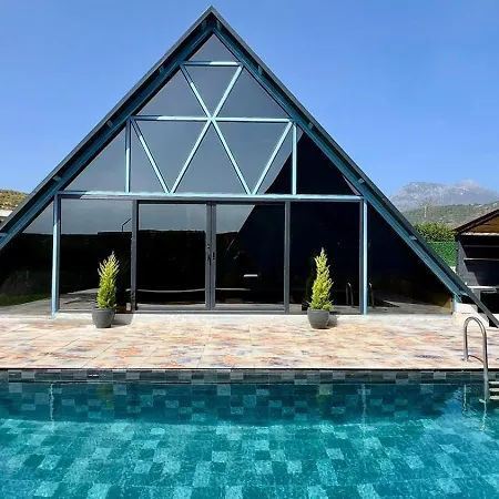 Hidden Paradise Garden Apart&hostel Aparthotel