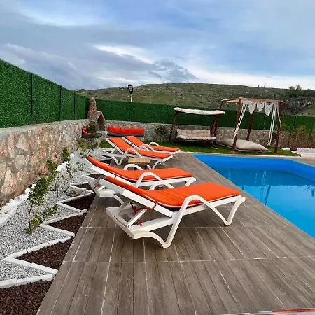 Hidden Paradise Garden Apart&hostel Aparthotel