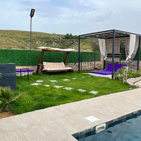 Hidden Paradise Garden Apart&hostel Aparthotel