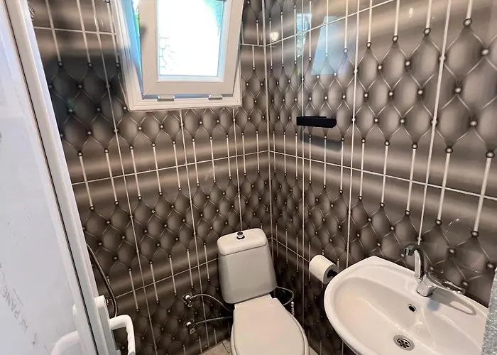 Hidden Paradise Garden & Aparthotel 3*