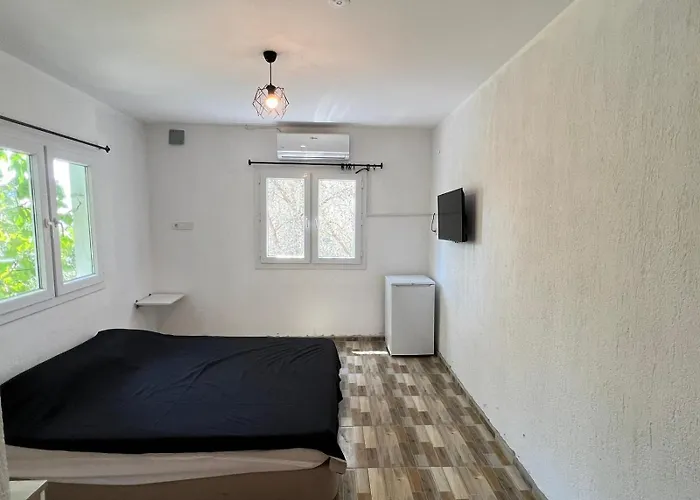 Hidden Paradise Garden & Yakaköy