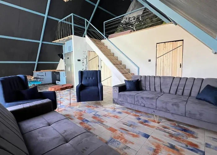 Hidden Paradise Garden & Aparthotel