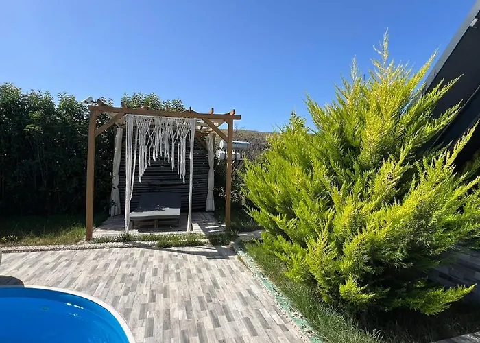 Hidden Paradise Garden & Aparthotel