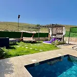 Hidden Paradise Garden & Aparthotel 3*