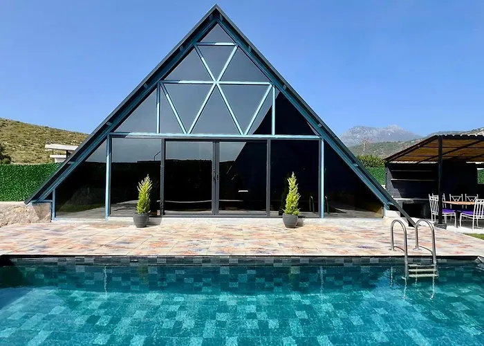 Hidden Paradise Garden & Aparthotel