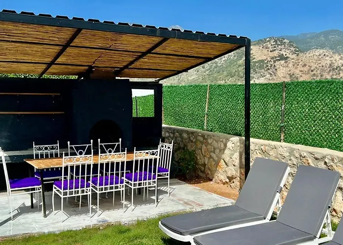 Hidden Paradise Garden & Aparthotel 3*