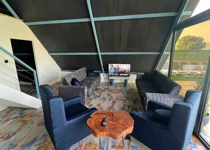 Hidden Paradise Garden & 3*