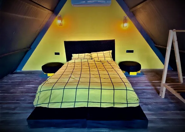 Hidden Paradise Garden & 3*